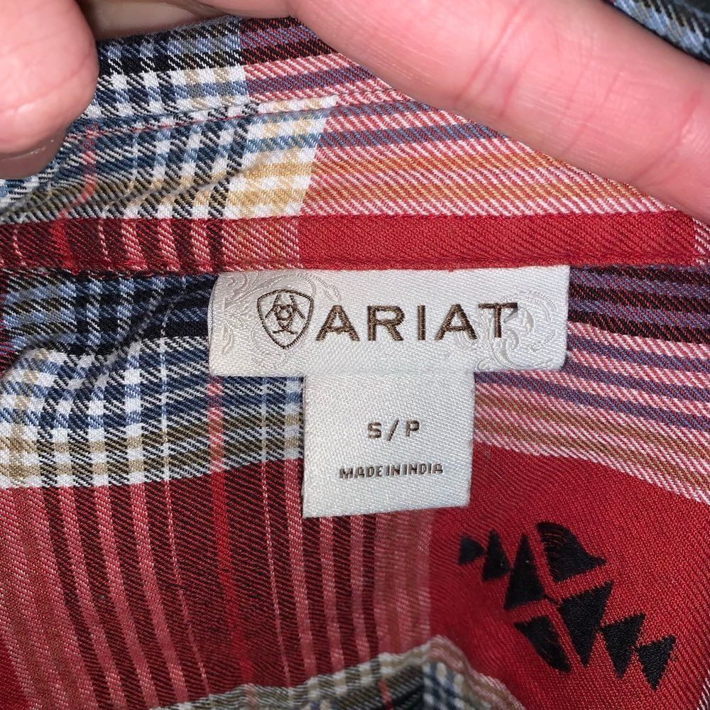 Ariat western red plaid S western button down shirt - Picture 3 of 3